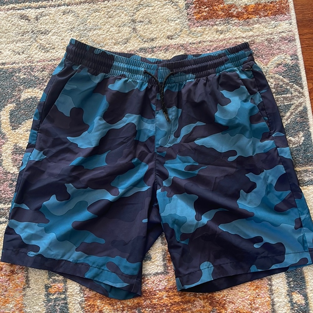 Old navy men’s shorts